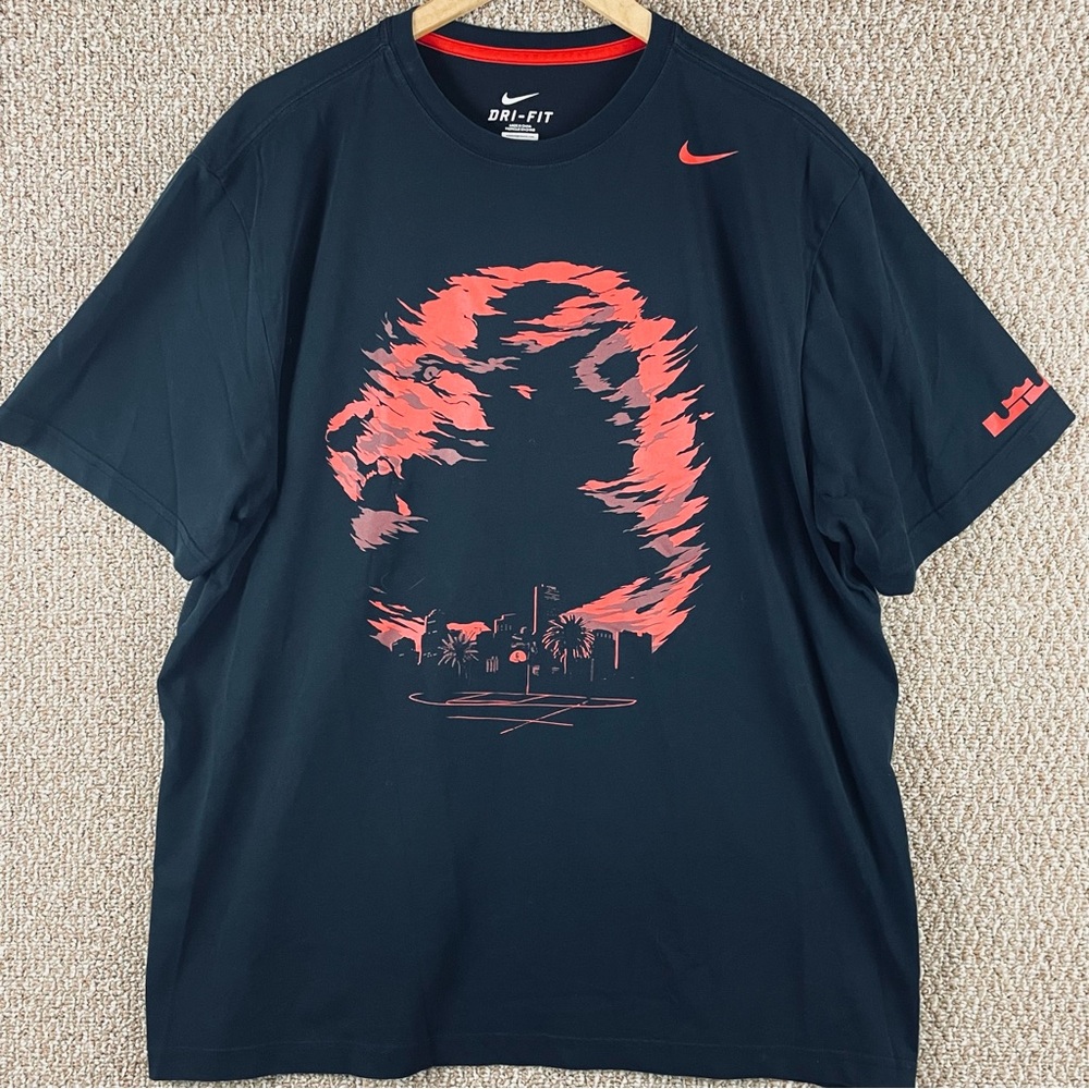 Nike Lebron James Shirt XXL Los Angeles Lakers Cleveland Cavaliers NBA Lion S52